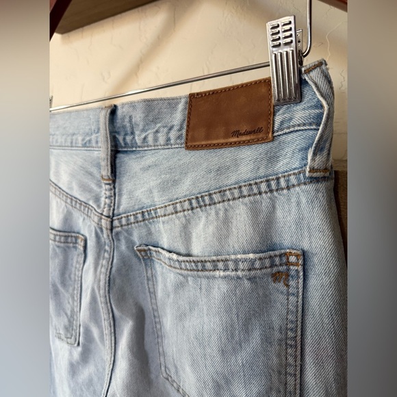 Madewell|The perfect Vintage Jean in Light wash Denim,size 25•••no distressing - Picture 8 of 16